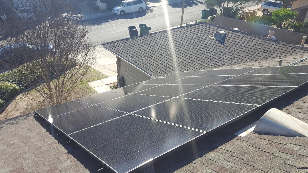 Another San Diego Solar installation in Tierrasanta. 15X 315W QCell panels (4.725kW). SolarEdge 3800 HD Inverter.